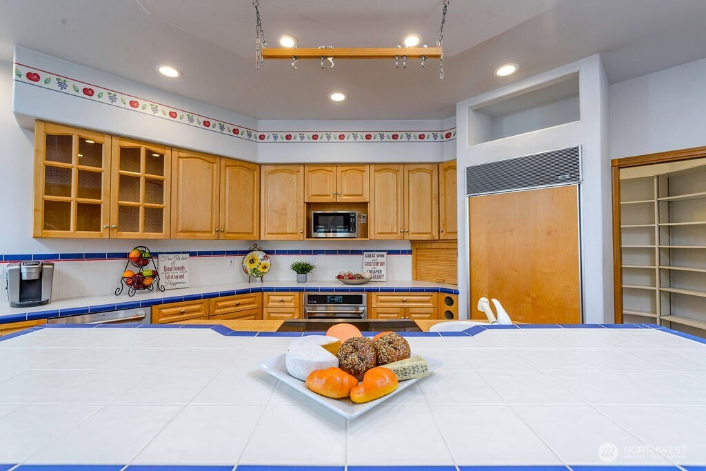 3250 E State Route 302 Belfair WA 98528