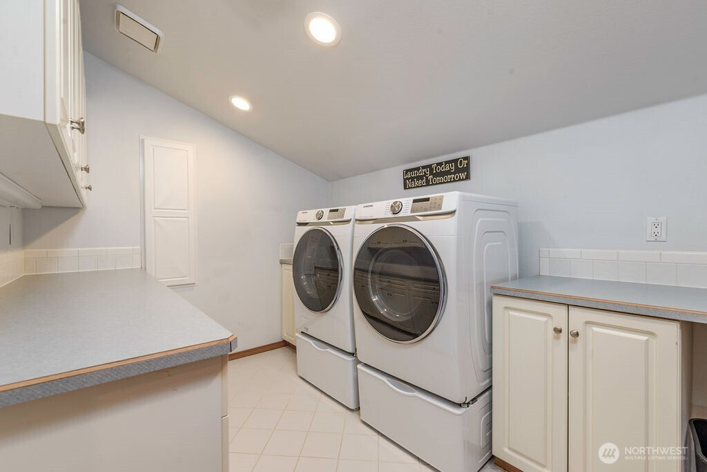 3250 E State Route 302 Belfair WA 98528