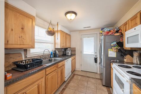140 W Northshore Drive Moses Lake WA 98837