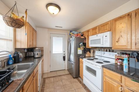 140 W Northshore Drive Moses Lake WA 98837