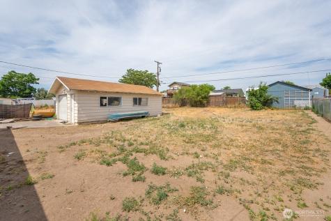 140 W Northshore Drive Moses Lake WA 98837