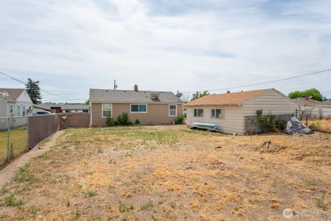 140 W Northshore Drive Moses Lake WA 98837