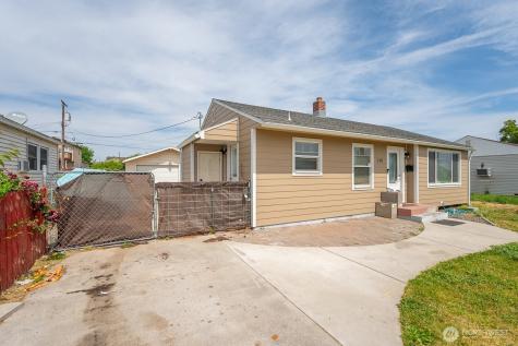 140 W Northshore Drive Moses Lake WA 98837