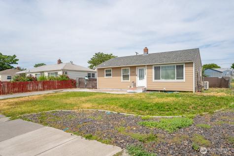 140 W Northshore Drive Moses Lake WA 98837