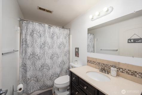 140 W Northshore Drive Moses Lake WA 98837