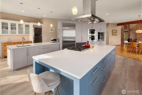8425 SW 216th Street Vashon WA 98070