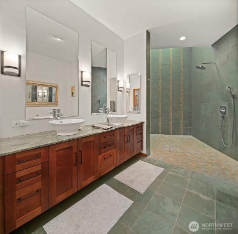 8425 SW 216th Street Vashon WA 98070