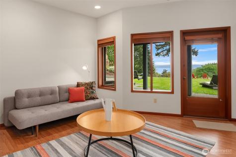 8425 SW 216th Street Vashon WA 98070