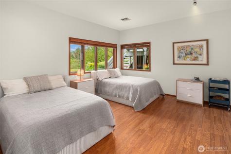 8425 SW 216th Street Vashon WA 98070