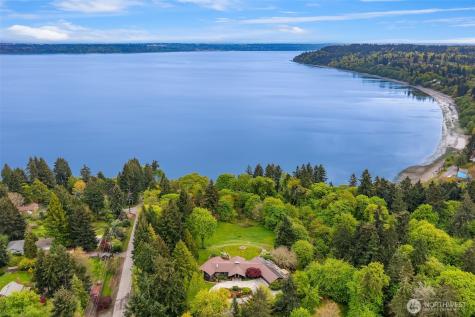 8425 SW 216th Street Vashon WA 98070