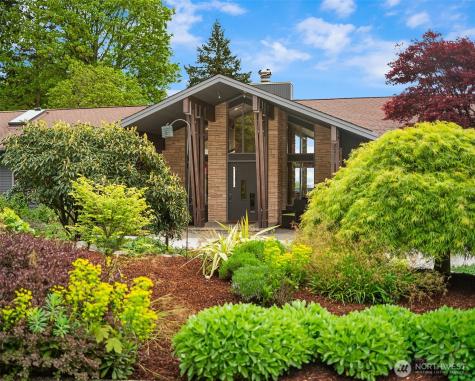 8425 SW 216th Street Vashon WA 98070