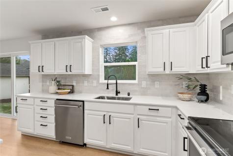 17811 E 114th Street Court Bonney Lake WA 98391