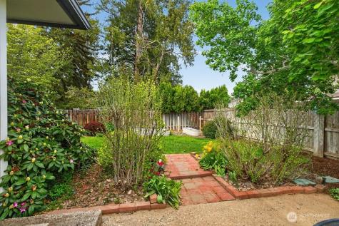 2105 Sutton Place Wenatchee WA 98801