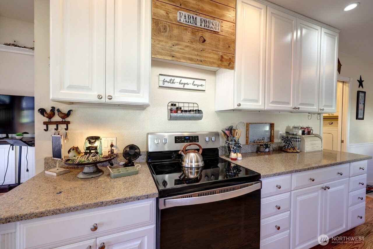 319 10th St NE Long Beach WA 98631