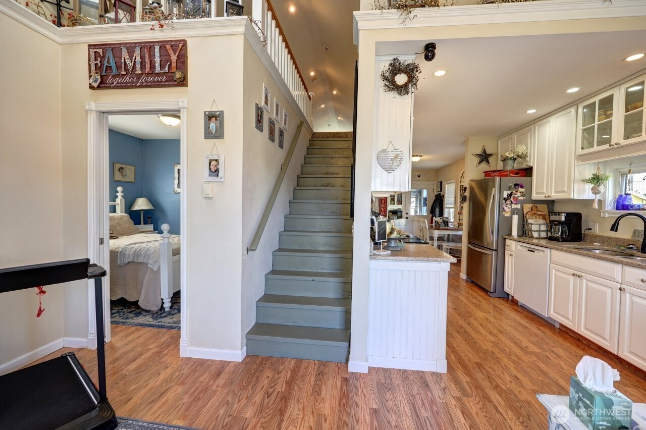 319 10th St NE Long Beach WA 98631