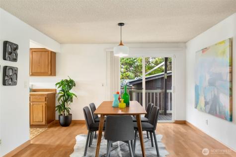 9912 51st Avenue S Seattle WA 98118