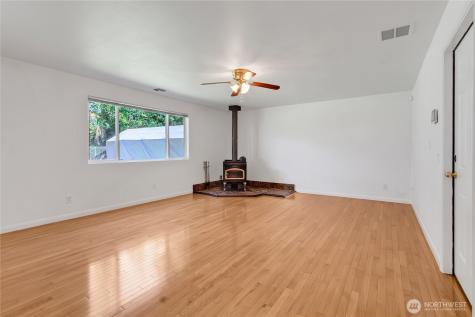 32226 39th Avenue S Federal Way WA 98001