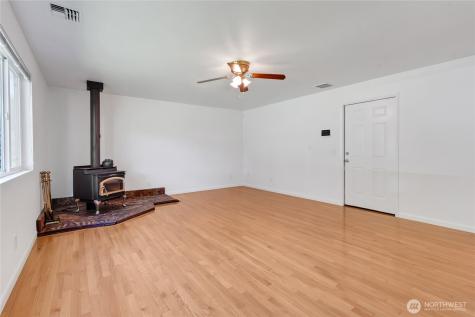 32226 39th Avenue S Federal Way WA 98001