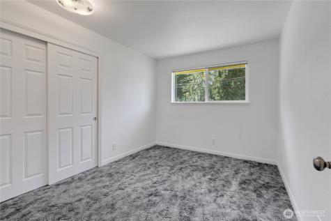 32226 39th Avenue S Federal Way WA 98001