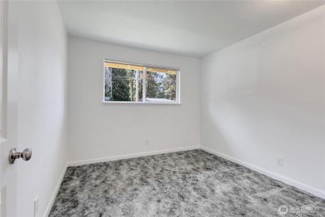 32226 39th Avenue S Federal Way WA 98001