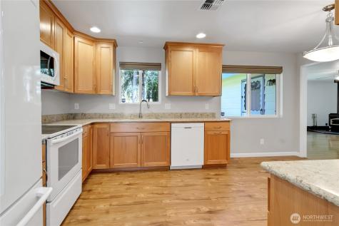32226 39th Avenue S Federal Way WA 98001