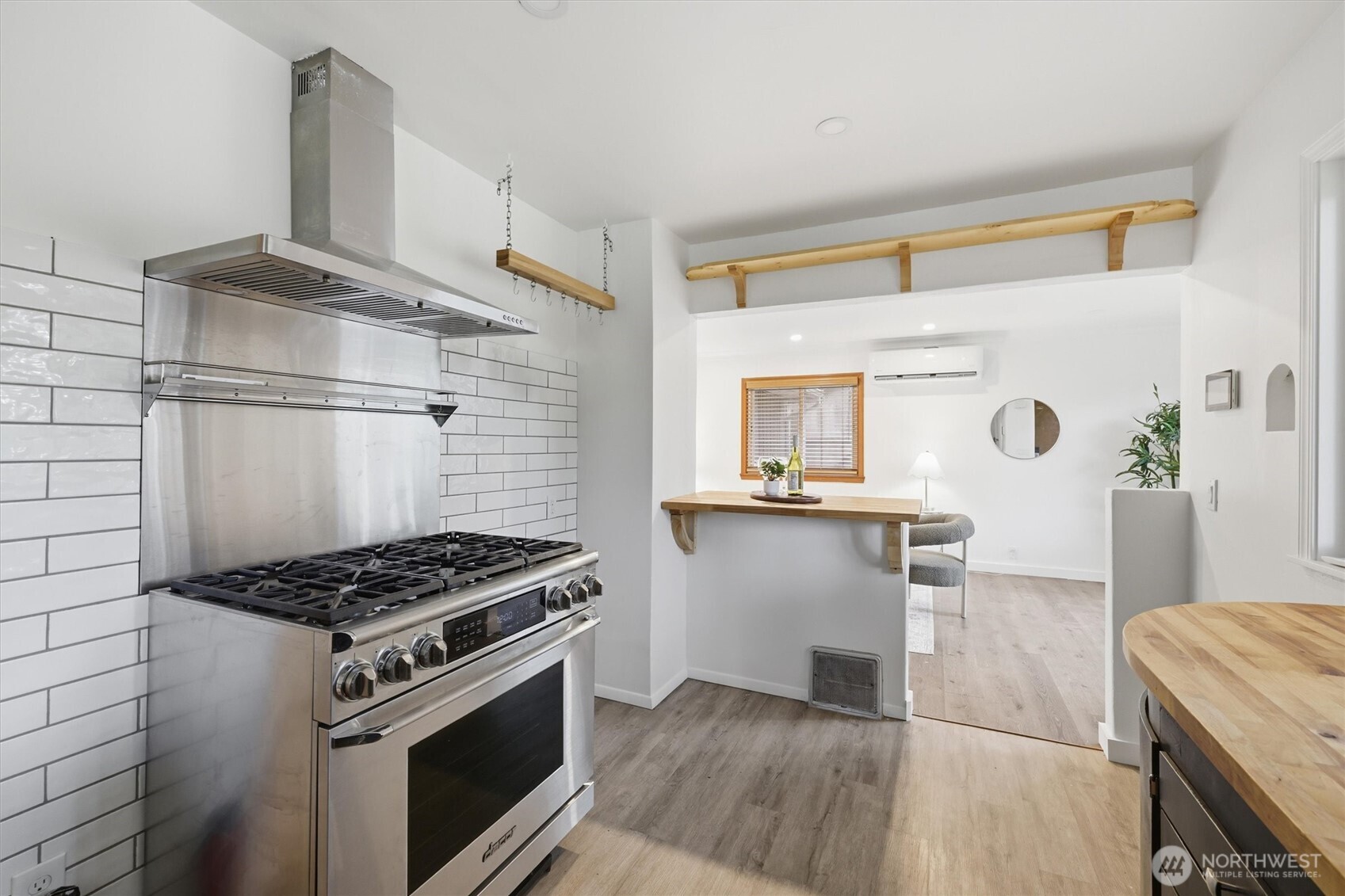 1027 S 124th Street Seattle WA 98168