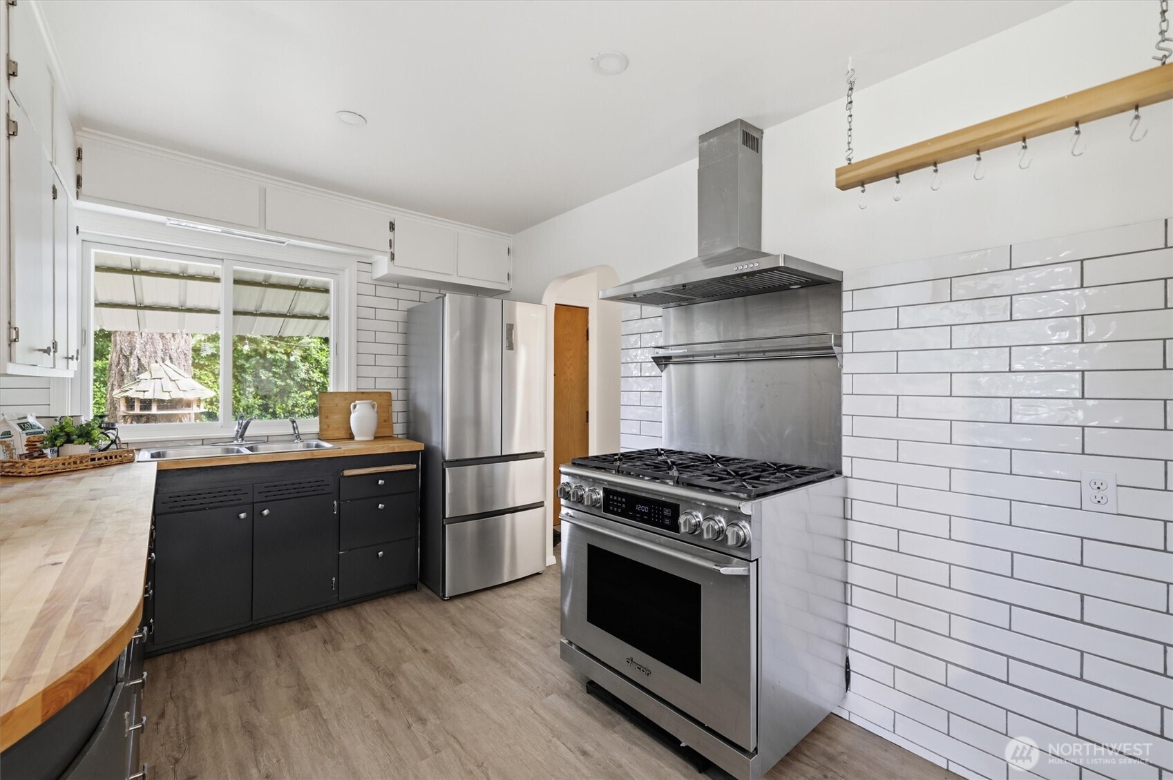 1027 S 124th Street Seattle WA 98168