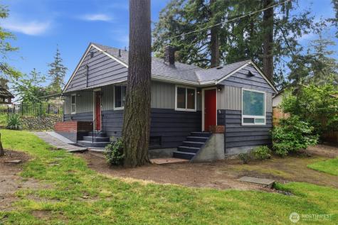 1027 124TH Seattle WA 98168