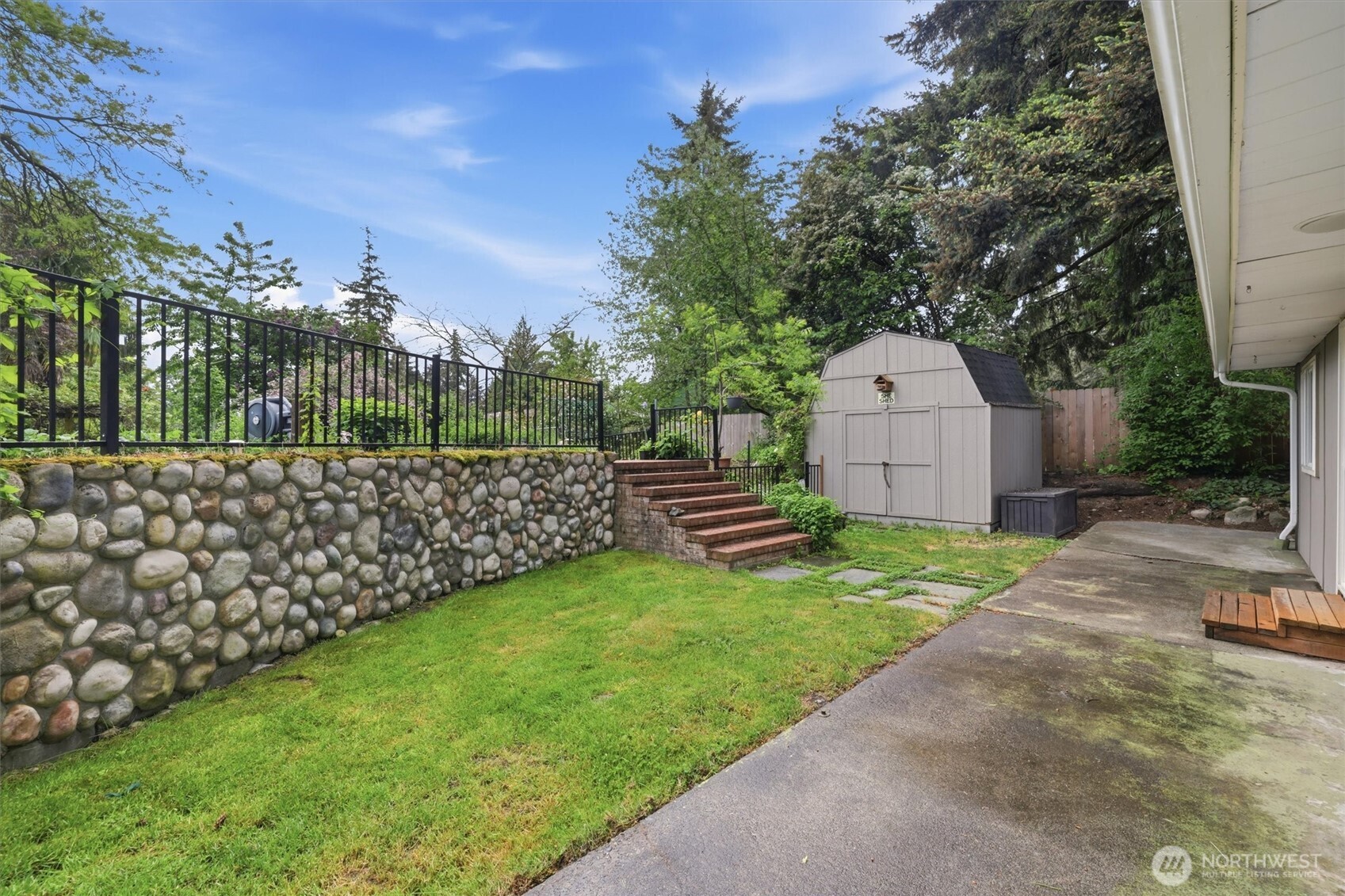 1027 S 124th Street Seattle WA 98168