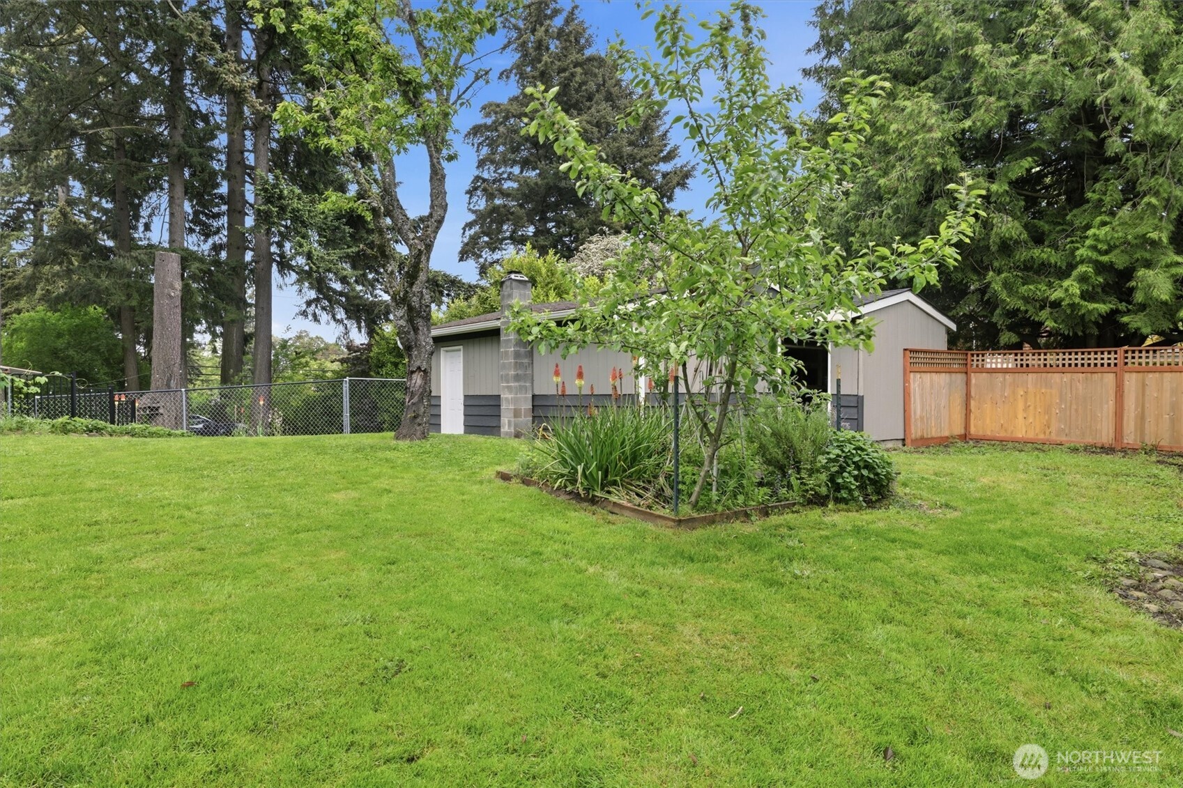 1027 S 124th Street Seattle WA 98168