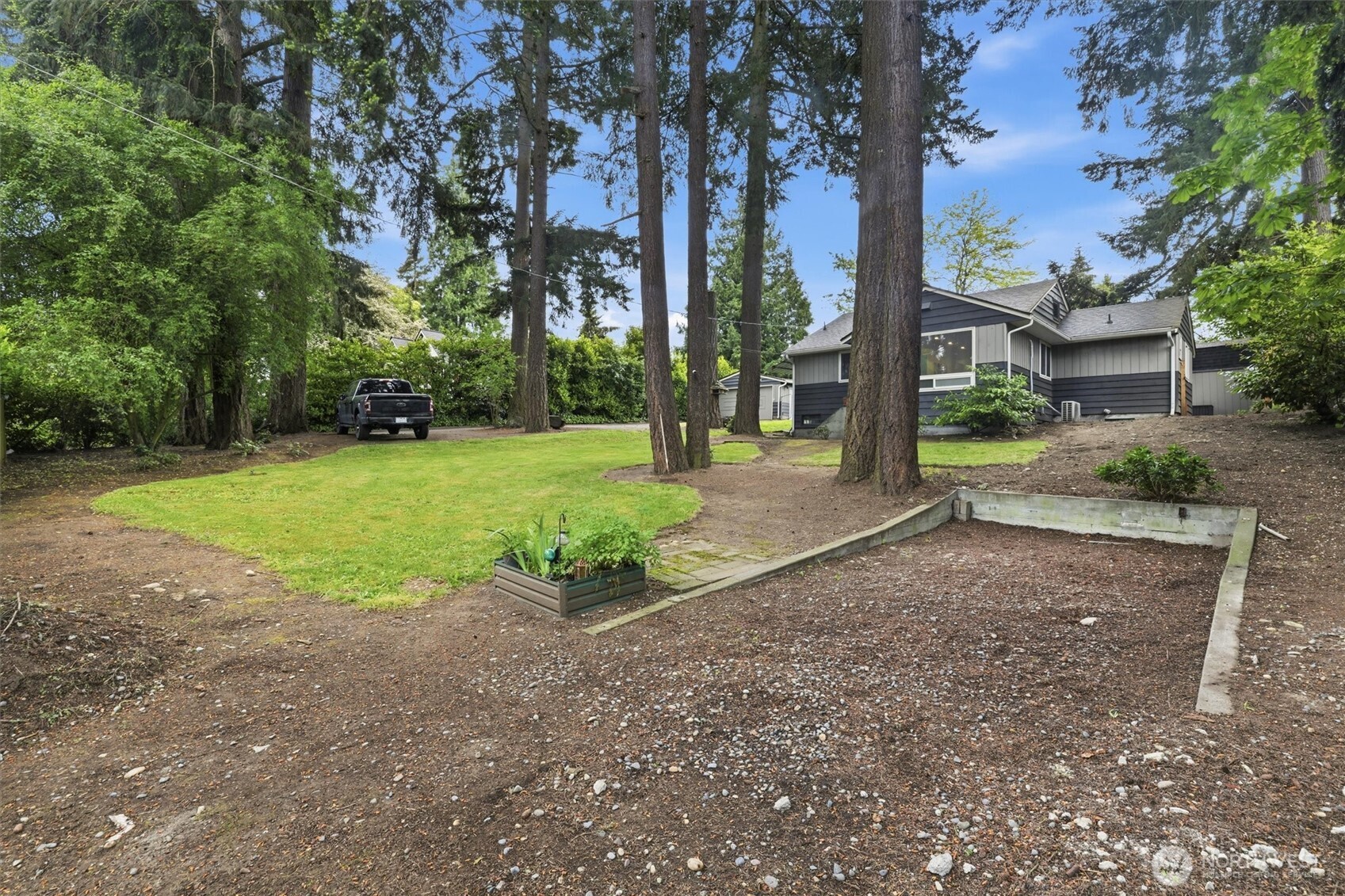 1027 S 124th Street Seattle WA 98168