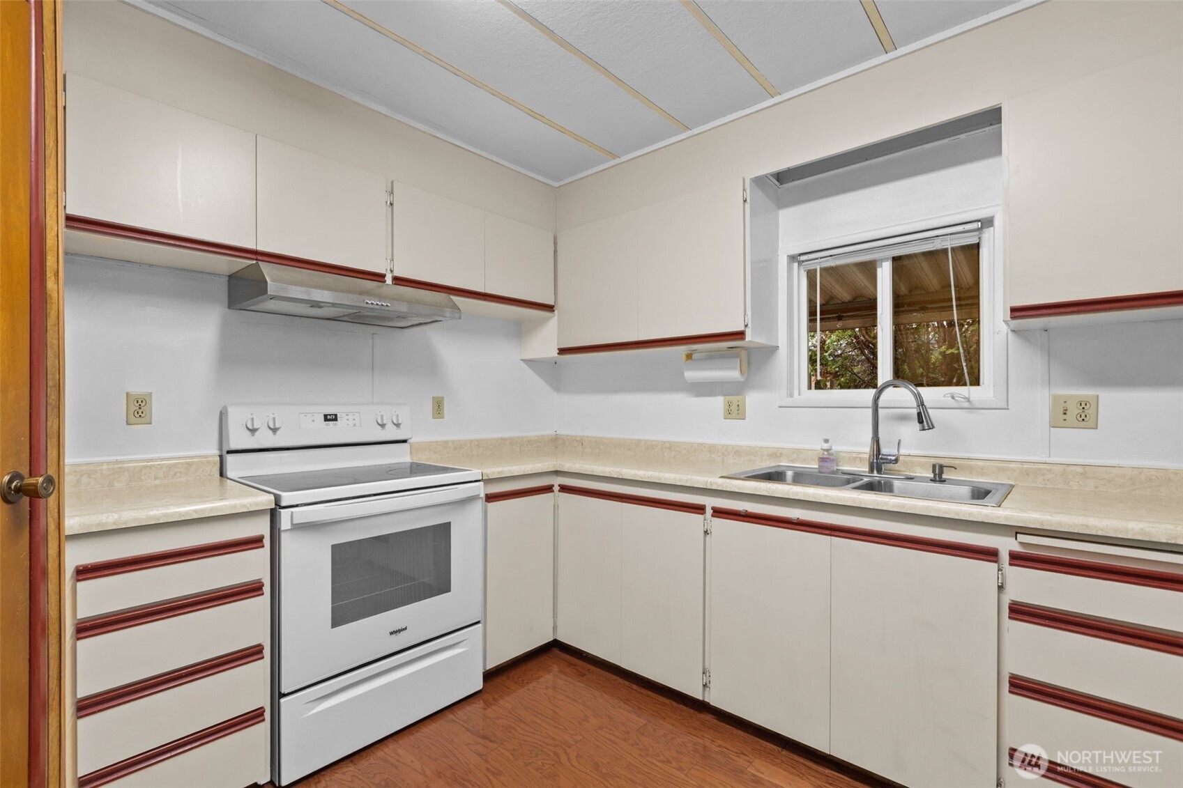21911 SE 107th Place Kent WA 98031