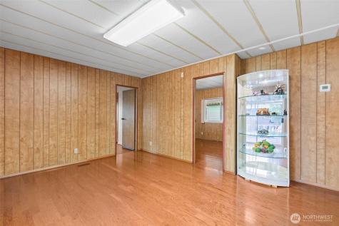 21911 SE 107th Place Kent WA 98031
