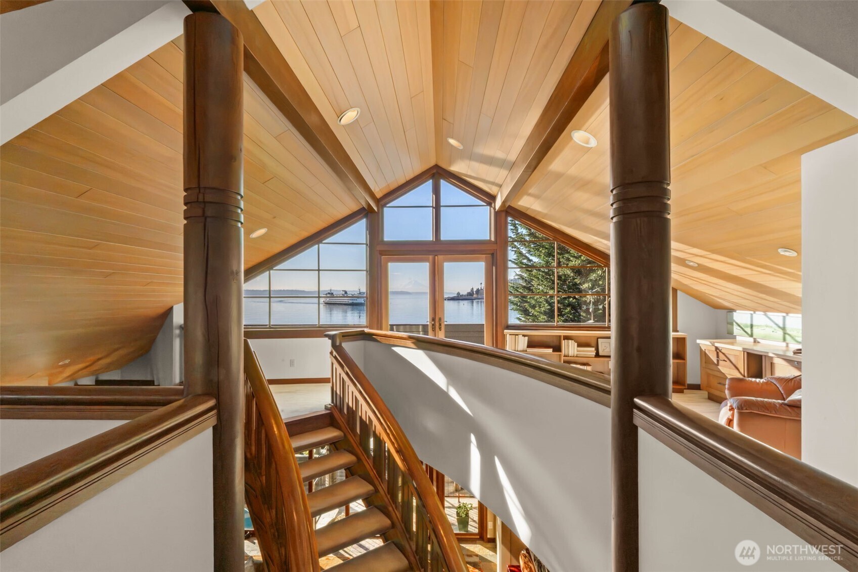1121 Irene Place NE Bainbridge Island WA 98110