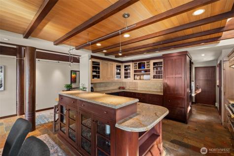 1121 Irene Place NE Bainbridge Island WA 98110
