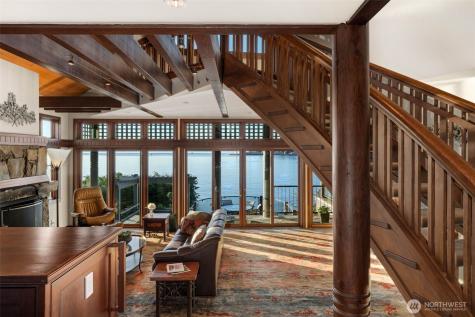 1121 Irene Place NE Bainbridge Island WA 98110