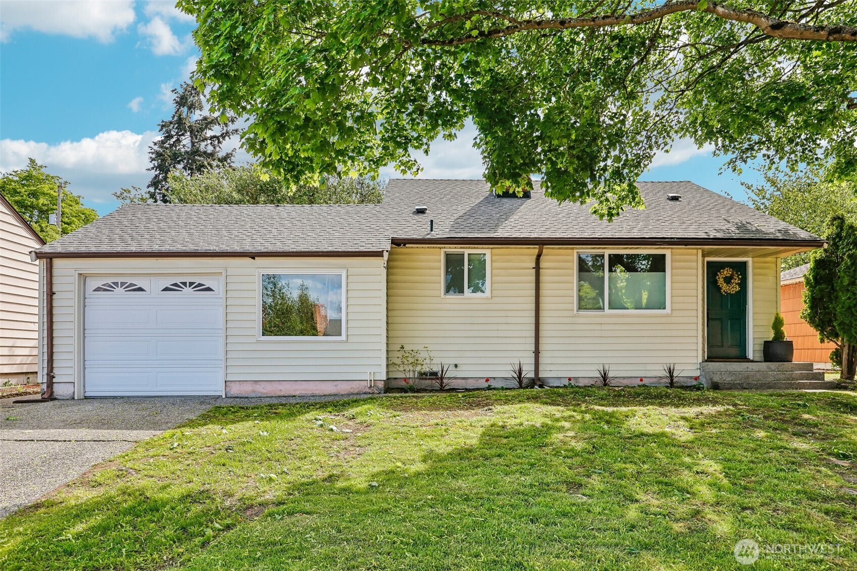 9444 26th Avenue SW Seattle WA 98106