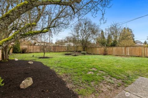 9444 26th Avenue SW Seattle WA 98106