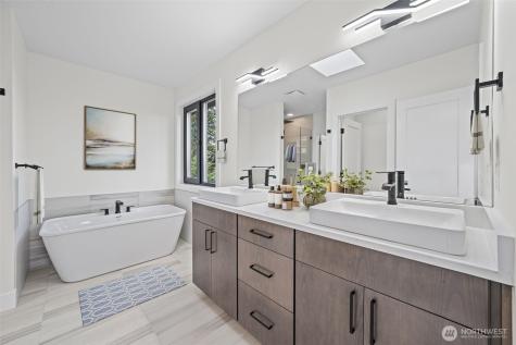 16050 SE 44th Court Bellevue WA 98006