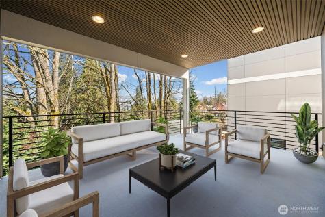 16050 SE 44th Court Bellevue WA 98006