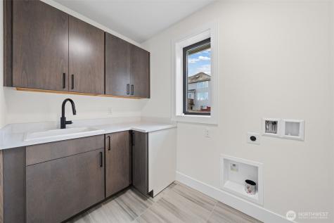 16050 SE 44th Court Bellevue WA 98006