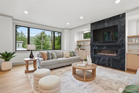10710 SE 16th Street Bellevue WA 98004
