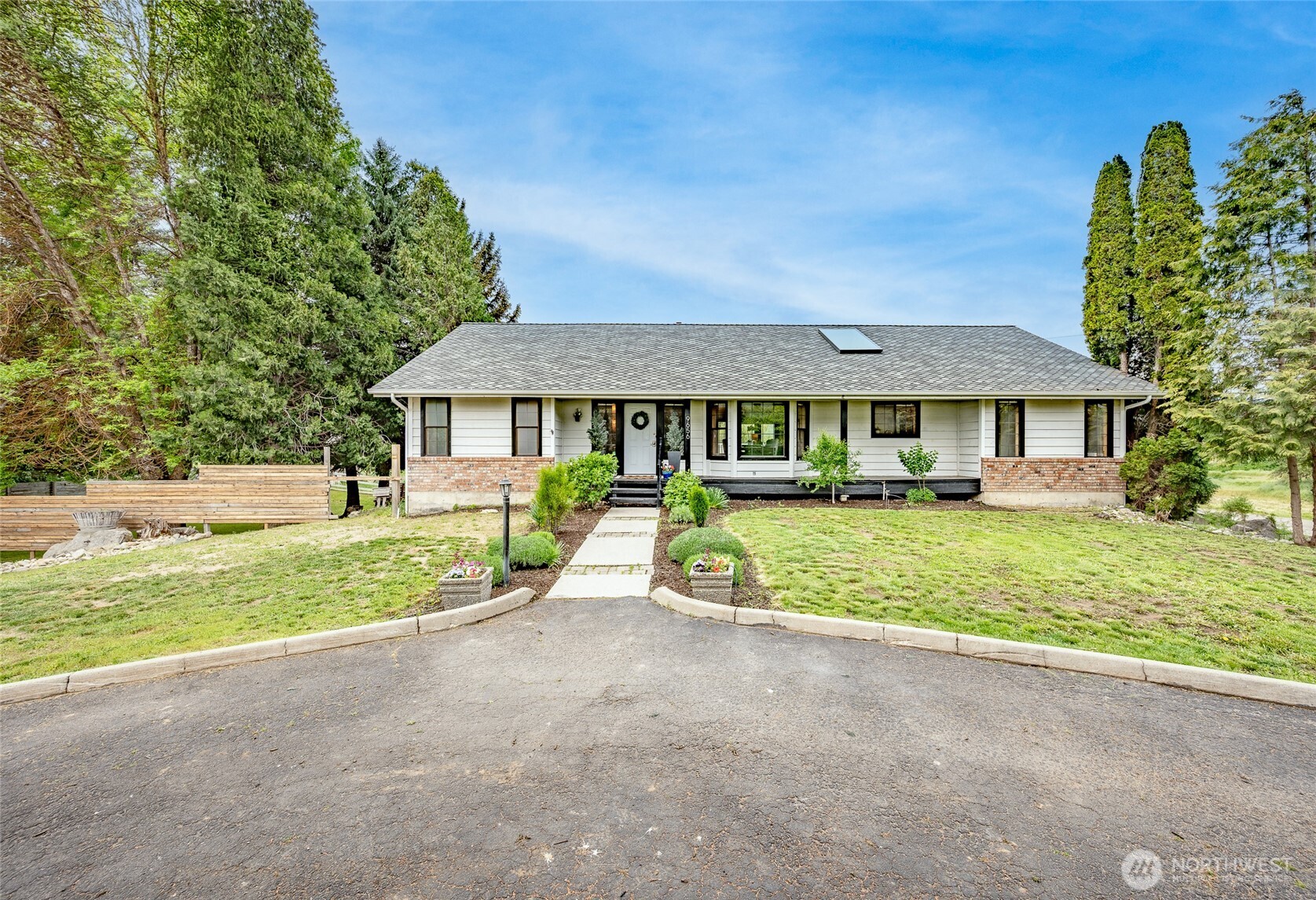 9656 North Road Peshastin WA 98847