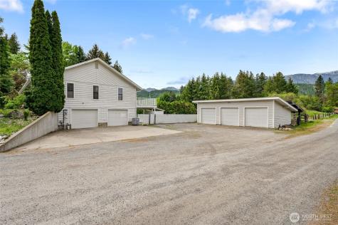 9656 North Road Peshastin WA 98847