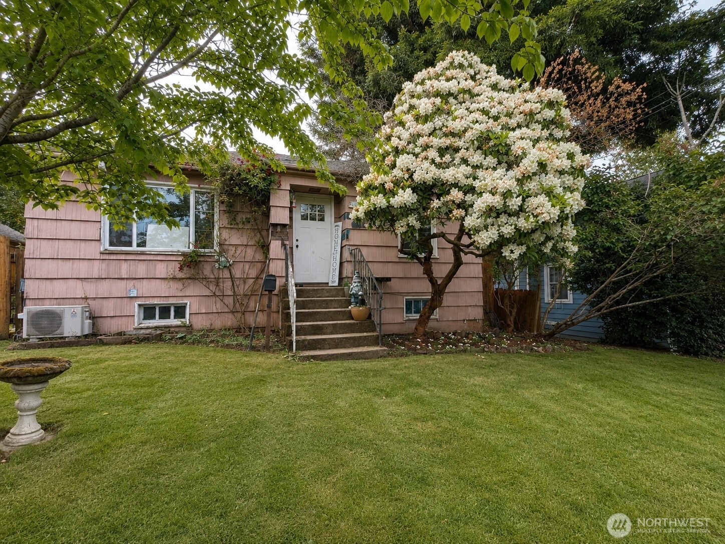 10047 61st Avenue S Seattle WA 98178