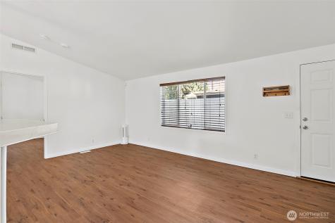 1720 Maple Lane Court Kent WA 98030
