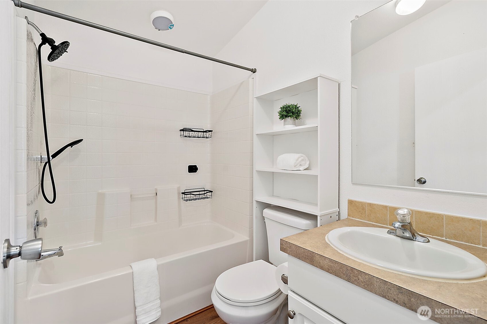 1720 Maple Lane Court Kent WA 98030