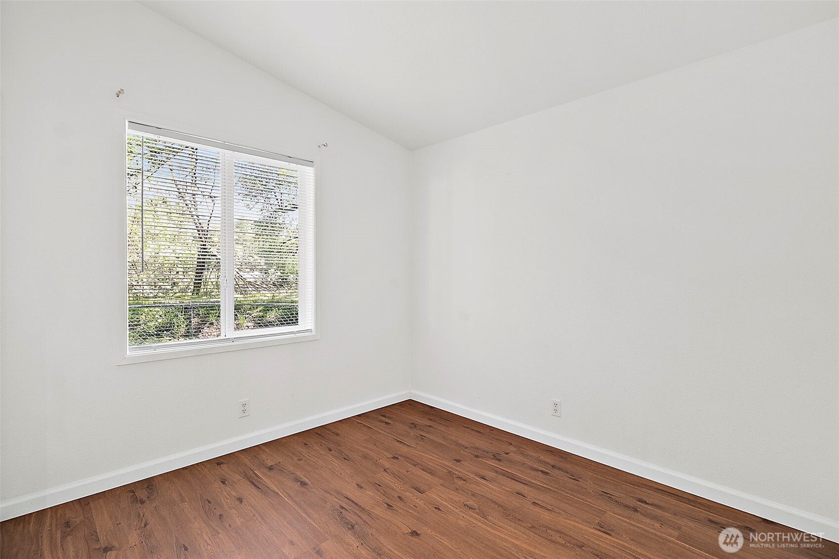 1720 Maple Lane Court Kent WA 98030