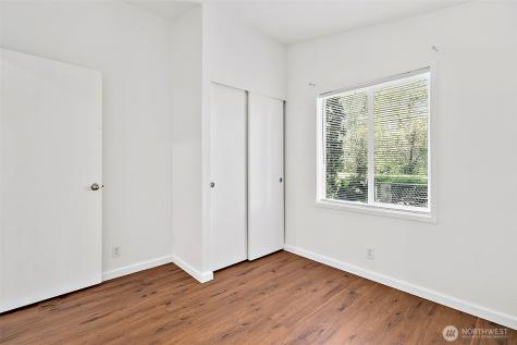 1720 Maple Lane Court Kent WA 98030