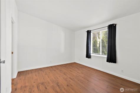 1720 Maple Lane Court Kent WA 98030